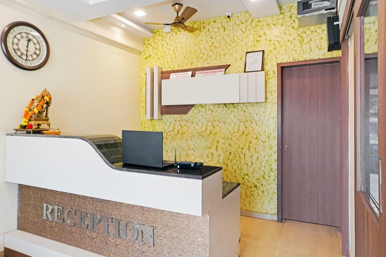 Oyo 29634 Hotel Navalai Pride Ratnagiri Bagian luar foto