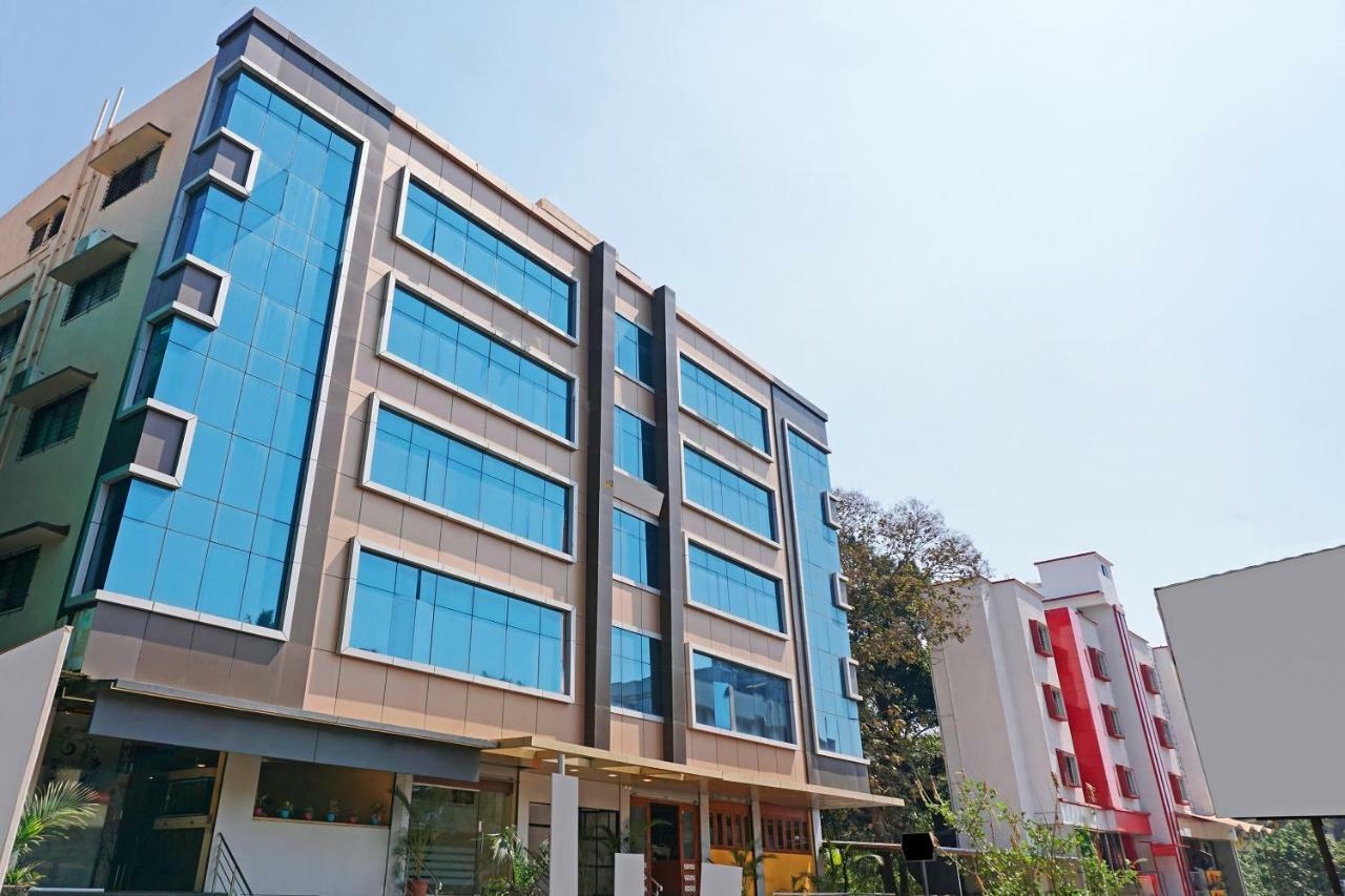 Oyo 29634 Hotel Navalai Pride Ratnagiri Bagian luar foto