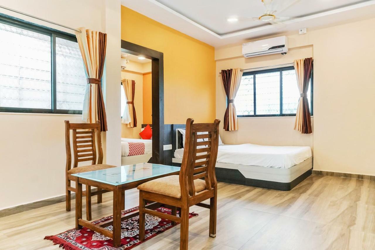 Oyo 29634 Hotel Navalai Pride Ratnagiri Bagian luar foto